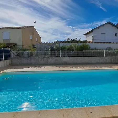 Maison Mitoyenne Avec Terrasse Et Parking - Marseillan-plage - Fr-1-326-871 Marseillan (Herault)