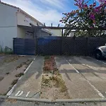 Maison Mitoyenne Avec Terrasse Et Parking - Marseillan-plage - Fr-1-326-871 *